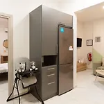 Balcony Breeze 3bd Διαμέρισμα