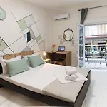 Balcony Breeze 3bd Διαμέρισμα