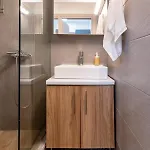 Balcony Breeze 3bd