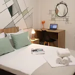 Balcony Breeze 3bd Διαμέρισμα *
