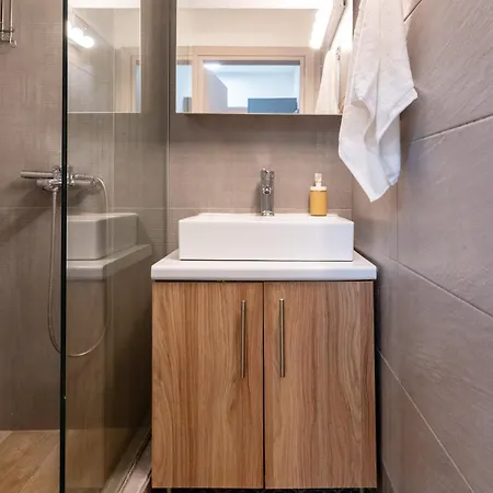 Balcony Breeze 3bd