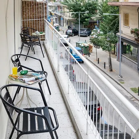 Balcony Breeze 3bd * 塞萨洛尼基